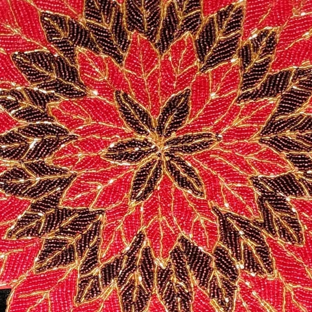 x4 Nicole Miller Red & Gold POINSETTIA Sparkly Beaded Placemats Chargers New